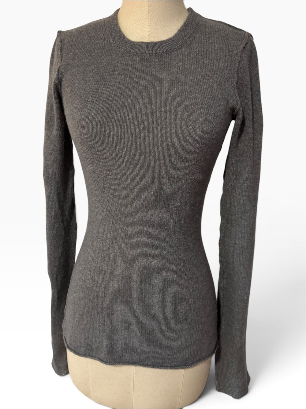 Inhabit Crew Top 89% Cashmere Charcoal Gray Exposed Seam Sweater S Quiet Luxury